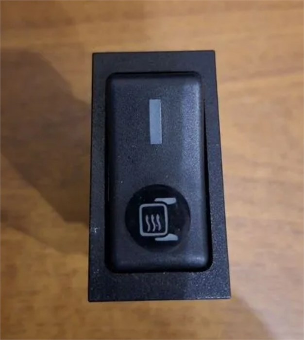 Кнопка обогрева зеркал заднего вида Yutong 3712-00579 3712-00579