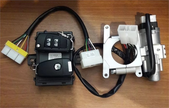 3404-86-00399	Замок зажигания с контроллером двух дверей в сборе Zhongtong 3404-86-00399