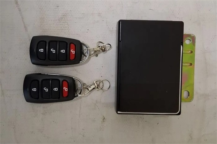 Блок управления двери с пультами Yutong 6122 3791-00062 3791-00062