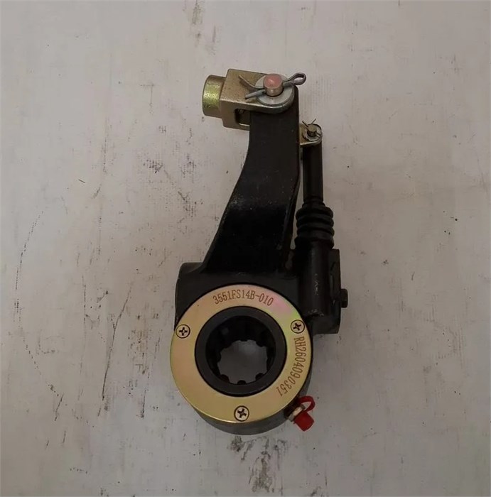 Трещетка задняя правая Higer 6885,6826 35ka5-51502 35ka5-51502